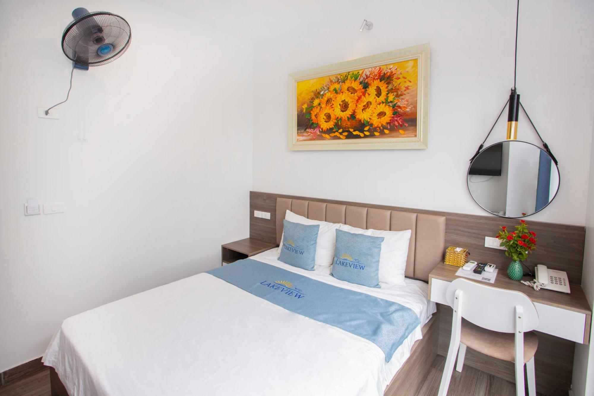 Lake View Hotel Hanoï Extérieur photo